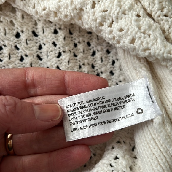 Sleeveless Knit Sweater, Size XL - Picture 5 of 8